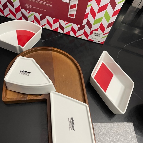 THE CELLAR Holiday Candy Cane Divided Server - Picture 5 of 6